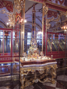 Figure 3. Johann Melchior Dinglinger, Obeliscus Augustalis, 1722, gold, ivory, marble, and precious stones, and encrusted with gems and cameos, overall height 228cm, Grünes Gewölbe, Dresden.