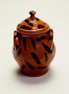 Honey Pot or Sugar Jar, 1800-1825. Earthenware (Courtesy of the William King Museum of Art).