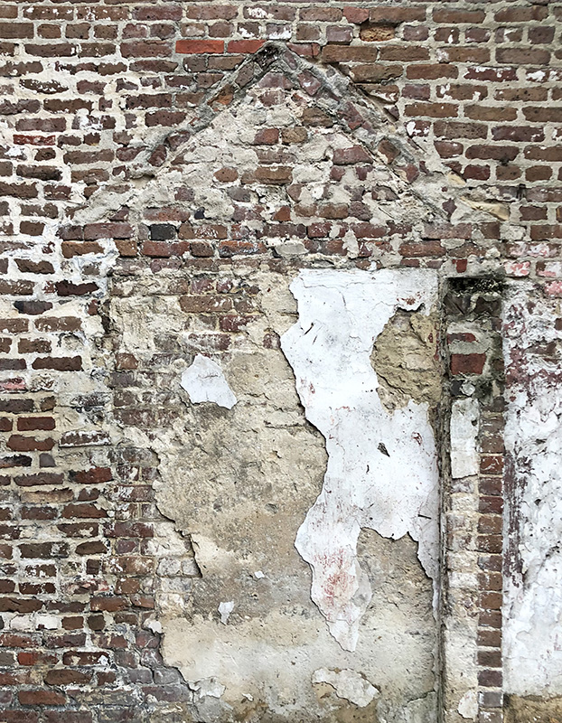 Figure 5. While this building outline did not turn out to be the mysterious bathing house, David Hoffman and architectural historian Ed Chappell concluded that the structural evidence in this wall and the dimensions of the foundation suggest that this could have been a two-seat privy.