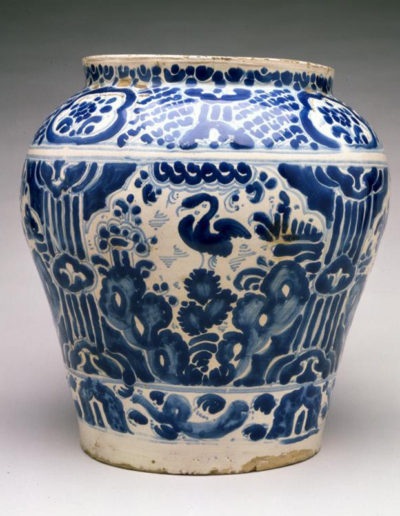 Figure 2. Tibor (Jar), c. 1700, Puebla, México. Tin-glazed earthenware. Hispanic Society of America, E993.