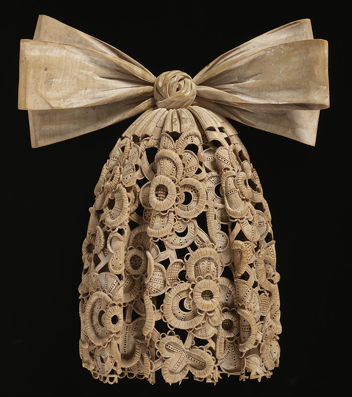 Figure 5. Gibbons’s “lace” cravat (c. 1690, limewood, © Victoria and Albert Museum), in imitation of Venetian needlepoint, famously worn by Horace Walpole.