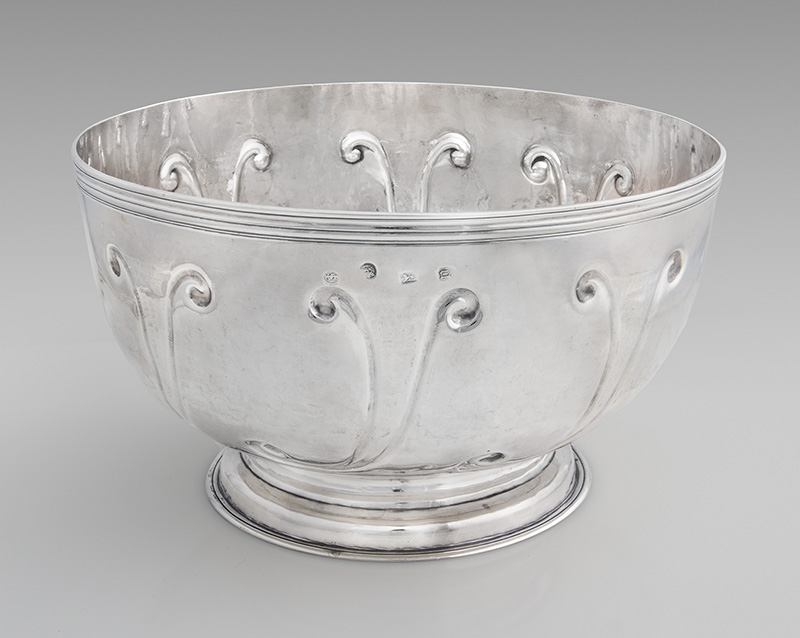 Figure 2. John Sutton, “Morningstar” punch bowl, 1692–93, London. Silver. Photo by Gavin Ashworth.