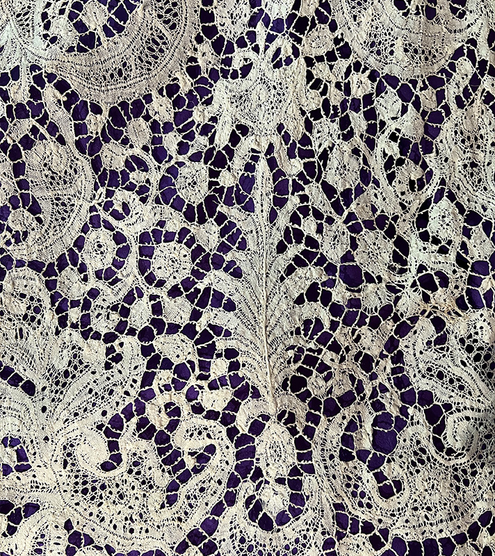 Figure 6: Detail, unknown makers, archbishop’s alb, 1680-1720, Spain and Flanders. Linen, Brussels-type bobbin lace. Cleveland Museum of Art, Gift of J. H. Wade, 1920.1260. Photo by author.