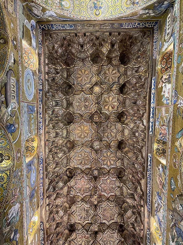 Figure 3. Nave ceiling with wooden panels in a star-and-cross pattern.