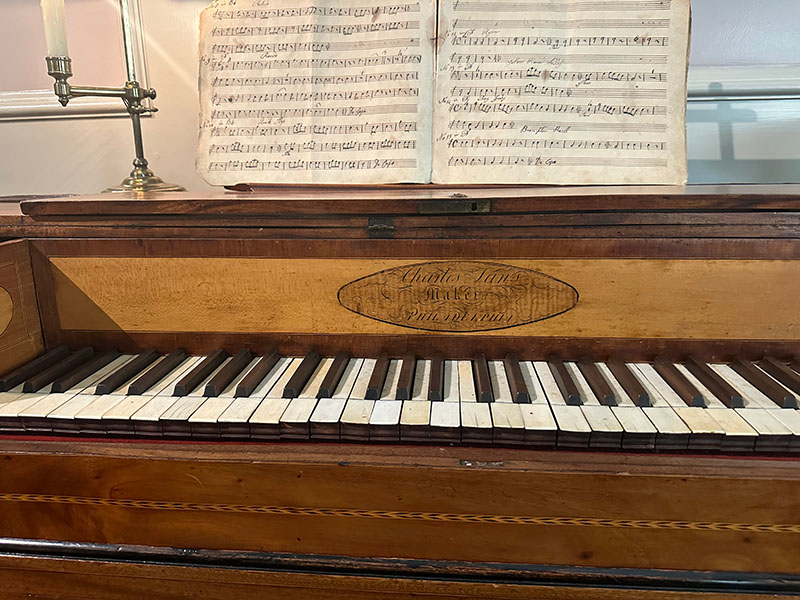 Charles Taws, Pianoforte, 1794 (possibly 1791), Philadelphia, PA. Mahogany, satinwood, maple, ebony, ivory. Historic Odessa Foundation, gift of H. Rodney Sharp, 1958.3292. Photo by the Decorative Arts Trust.