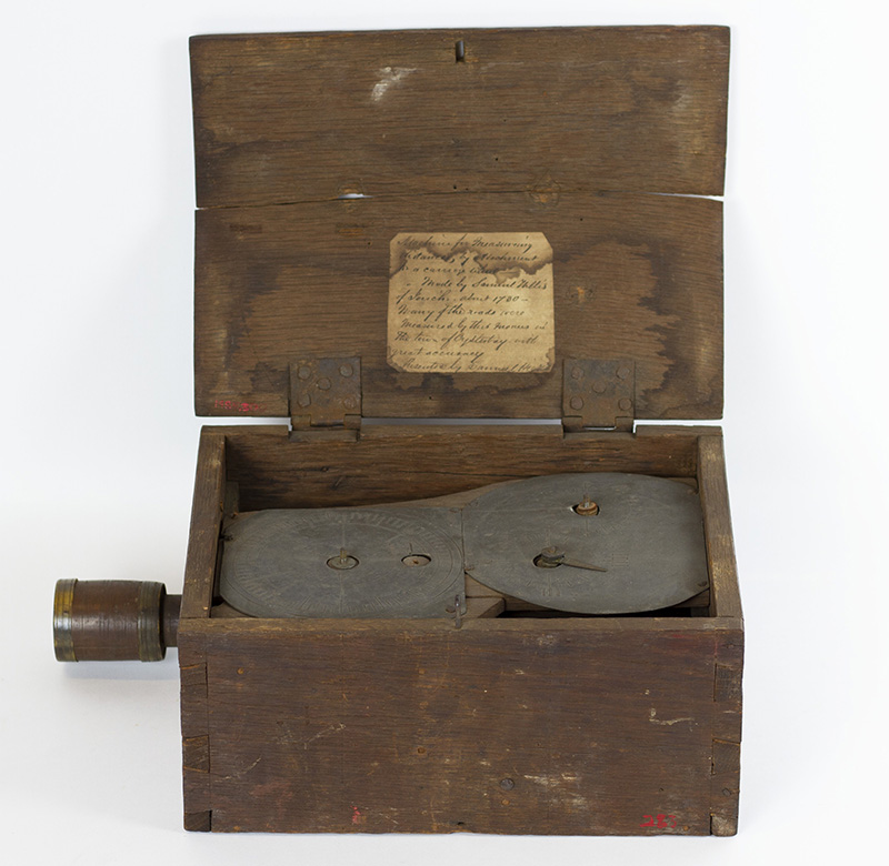 Samuel Willis, Surveyor’s wheel, 1725–35, Jericho or Westbury, Queens County, NY. Unidentified wood; iron, sheet metal; 6 x 15 ½ x 9 ¾ in. (closed). Center for Brooklyn History, Brooklyn Public Library, M1985.300.1.