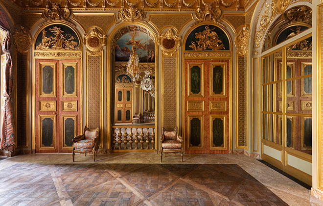 Reconstructing and Restoring an Eighteenth-Century Parisian Landmark