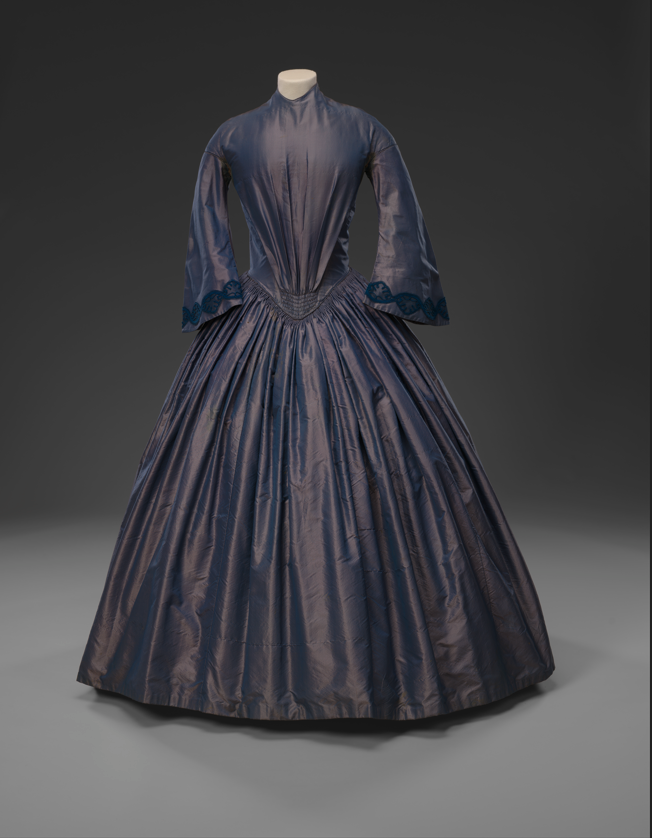 Tuesday Talk—“Compelled to pad and wad”: Spinal Curvatures and Dress in Nineteenth-Century America
