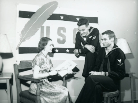 USO Tour at the Joseph Manigault House with Chief of Education Elise Reagan