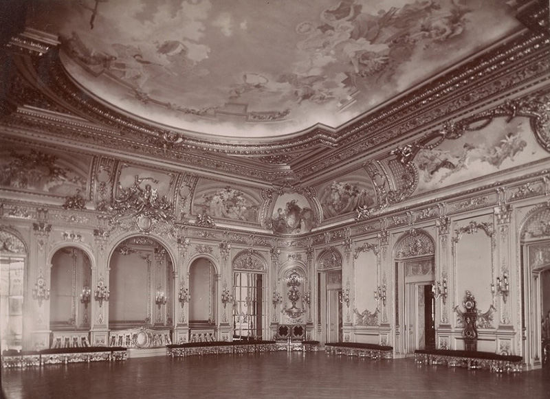 Figure 2. Ballroom in the Cornelius Vanderbilt II residence, New York, as expanded in 1892–94. Archives of American Art, Smithsonian Institution. Photo by C. M. Darling.