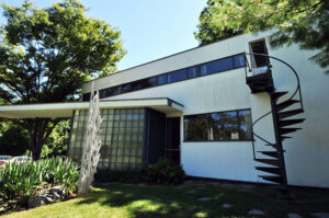 Gropius House, photo by magicpiano.