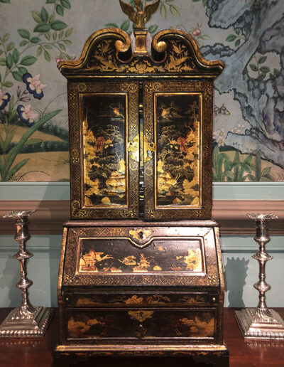 Figure 1. Chinese export lacquered miniature desk and bookcase (exterior) at Winterthur Museum, Gardens, and Library, 1966.0779.