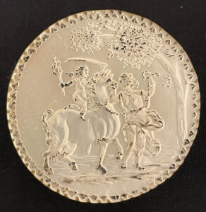 Figure 4. Unknown French maker, Button, c. 1780, France. Mother-of-pearl. The Metropolitan Museum of Art, New York, from the Hanna S. Kohn Collection, 50.231.180–.186. Photo by The Metropolitan Museum of Art.