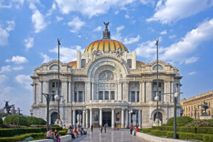 Palacio de Bellas Artes photo by Xavier Quetzalcoatl Contreras Castillo.