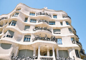 Paseo de Gracia, Casa Milà.