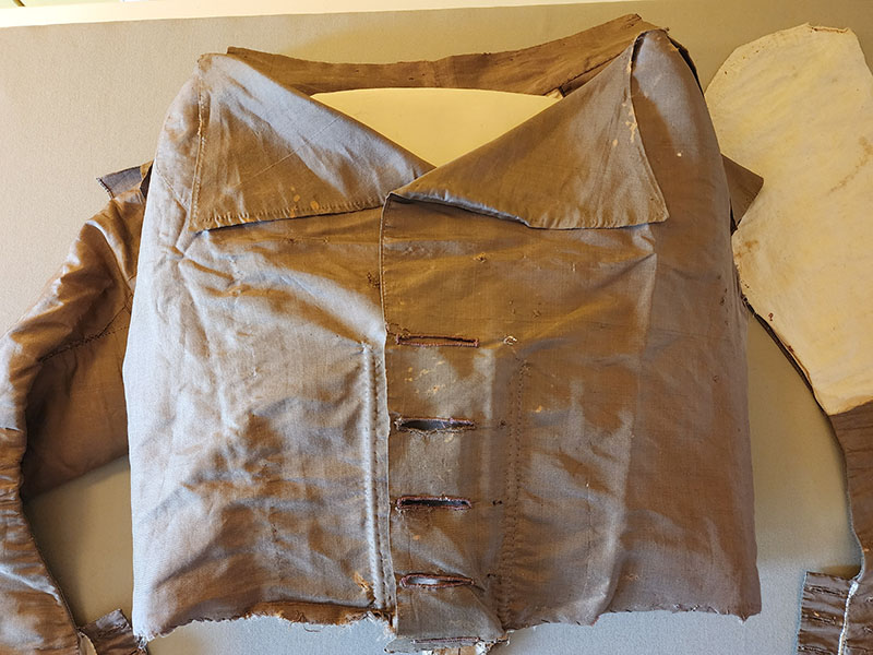 Bodice from a double-breasted redingote owned by Martha Washington c. 1780, altered c. 1810.